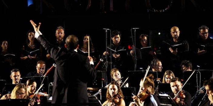 İdso 13 Ocak'ta Akm'de Konser Verecek