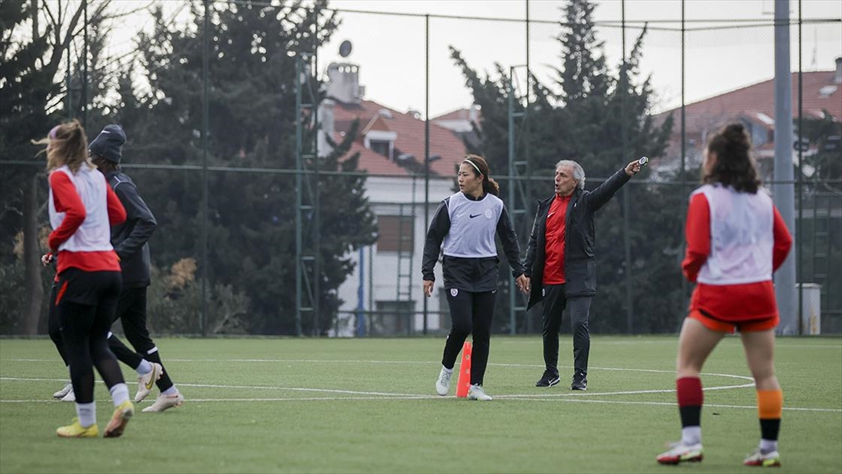 Galatasaray Kadın Futbol Takımı, Fenerbahçe Maçının Hazırlıklarını Sürdürdü