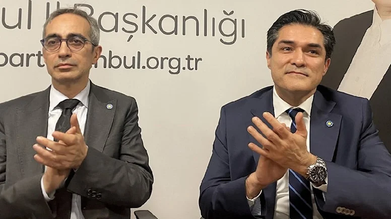 İYİ Partili Buğra Kavuncu görevi devretti