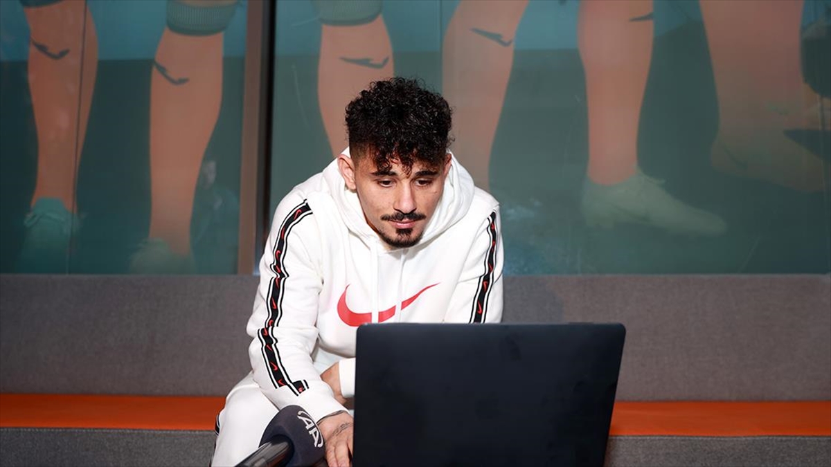 Serdar Gürler'in Favori Fotoğrafı “şampiyonlar” Oldu