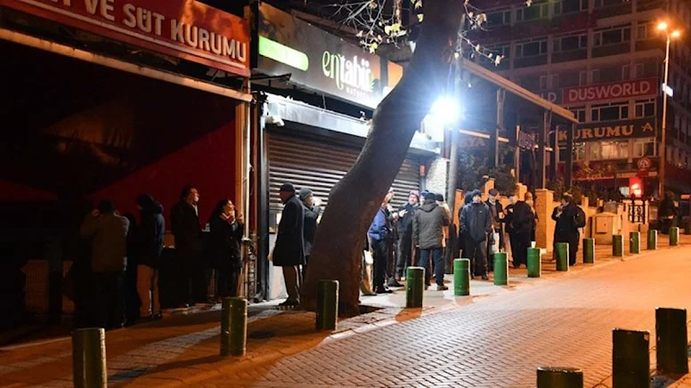 Dondurucu soğukta ‘1 kilo kıyma’ kuyruğu