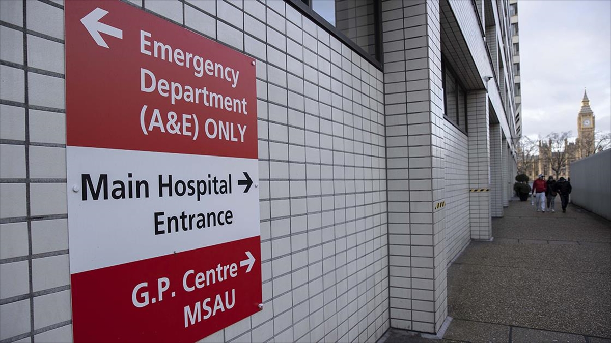 İngiltere'de Sağlık Sisteminin Tüm Çarkları Büyük Baskı Altında