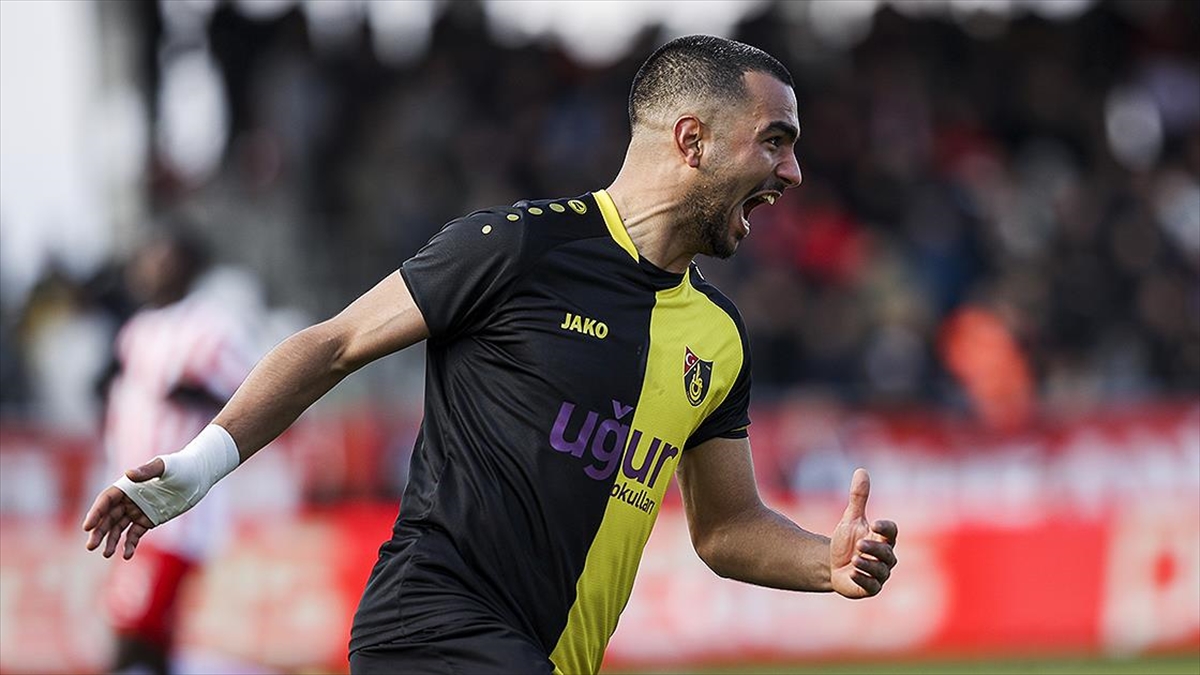 İstanbulsporlu Oyuncu Melih Kabasakal, Eyüpspor'a Transfer Oldu