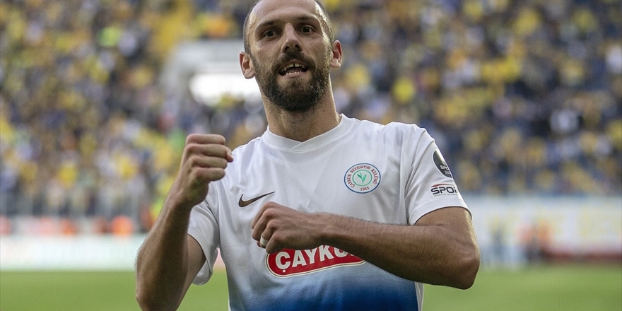 Kosovalı Forvet Fenerbahçe Yolunda