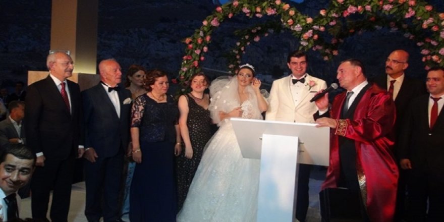 CHP Genel Başkanı Kılıçdaroğlu, Hatay'da Düğüne Katıldı