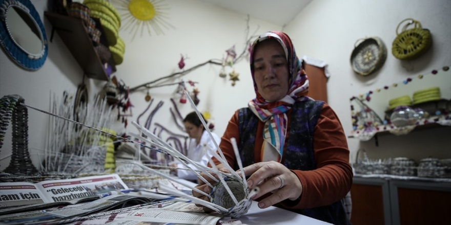 Belediyenin Yaşam Merkezi Kadınlara Ekmek Kapısı Oldu