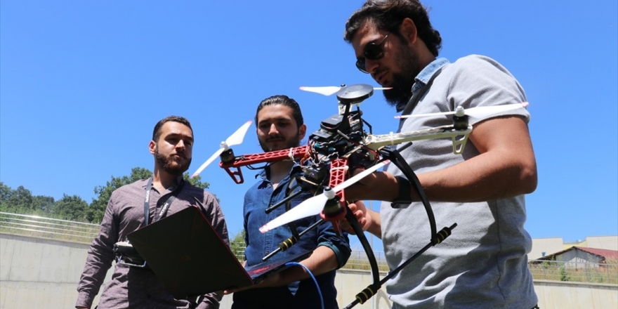 Anahtarlıkların Geliriyle Drone Yaptılar