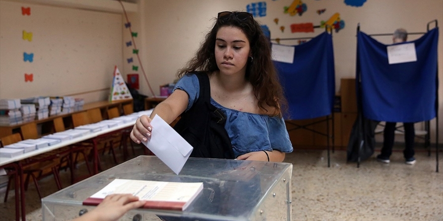 Yunanistan'da Halk Sandık Başında