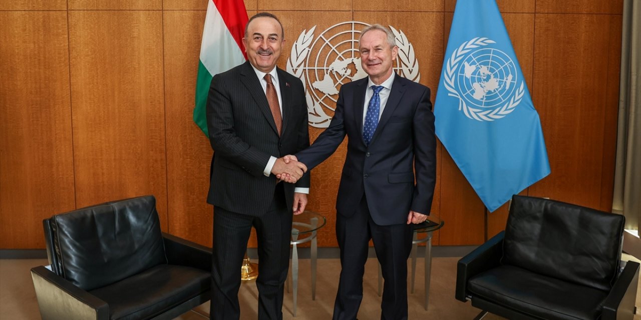 Dışişleri Bakanı Çavuşoğlu, New York'ta Bm 77. Genel Kurul Başkanı İle Bir Araya Geldi