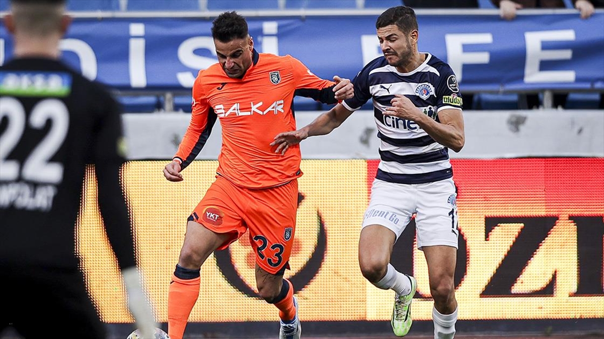 Medipol Başakşehir Deplasmanda Kazandı