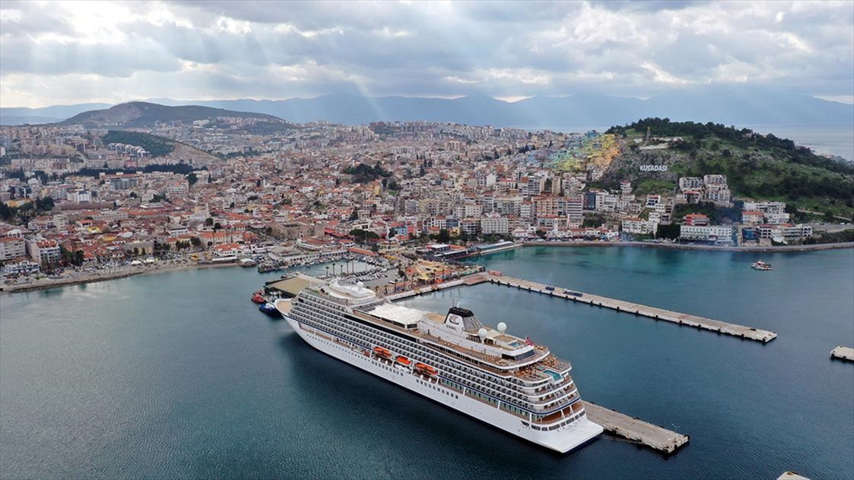 Kuşadası Ve Didim'de Turizmciler Erken Rezervasyonla Umutlarını Artırdı