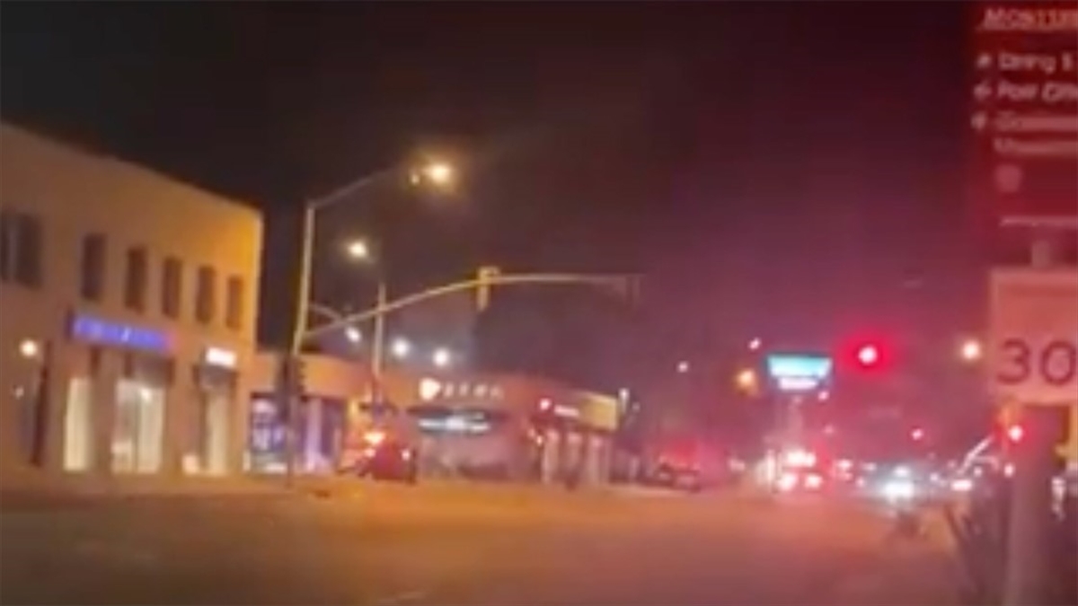 Abd'de, Ay Yeni Yılı Kutlamaları Sırasında Düzenlenen Silahlı Saldırıda 9 Kişi Öldü