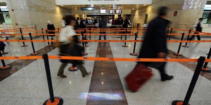 Yerli Turistler Geçen Yılın Üçüncü Çeyreğindeki Seyahatlerinde 63,4 Milyar Lira Harcadı