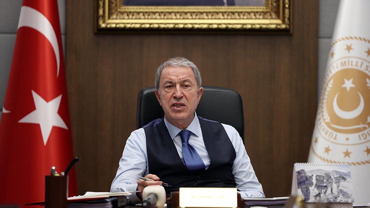 Milli Savunma Bakanı Akar: Zap Bölgesi Büyük Ölçüde Teröristlerden Temizlendi