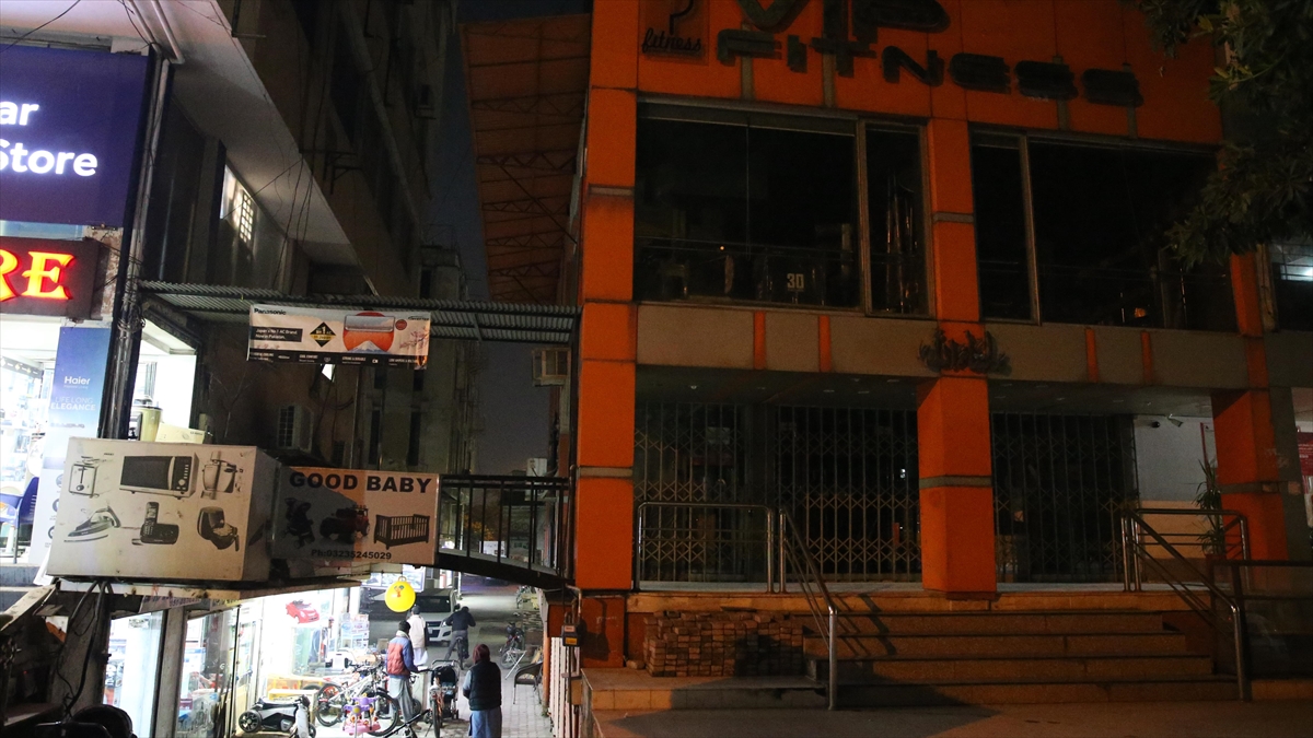 Pakistan'da Ulusal Şebekedeki Arıza Ülke Genelinde Elektrik Kesintisine Yol Açtı