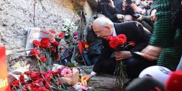 Uğur Mumcu, Ankara'da evinin önünde anıldı