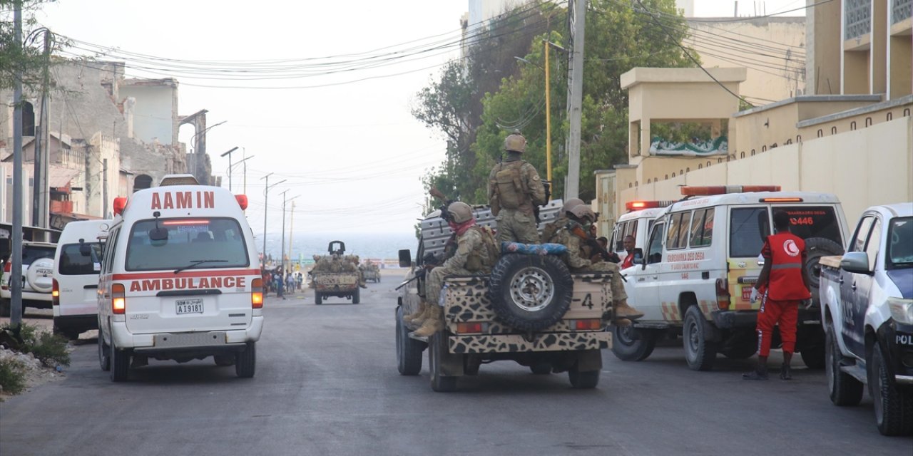 Somali Cumhurbaşkanlığı Sarayı Yakınına Yapılan Havan Topu Saldırısında En Az 5 Kişi Öldü