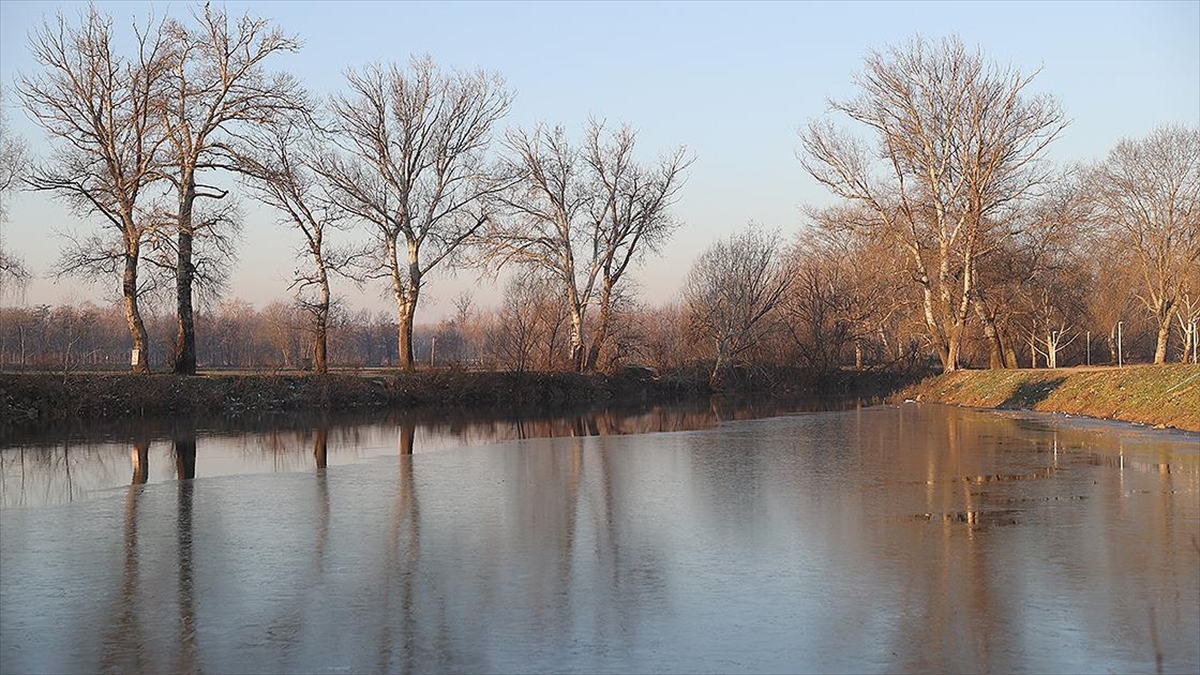 Yeraltı Su Seviyesindeki Azalma Suyun Nehirlere Taşınmasını Engelliyor