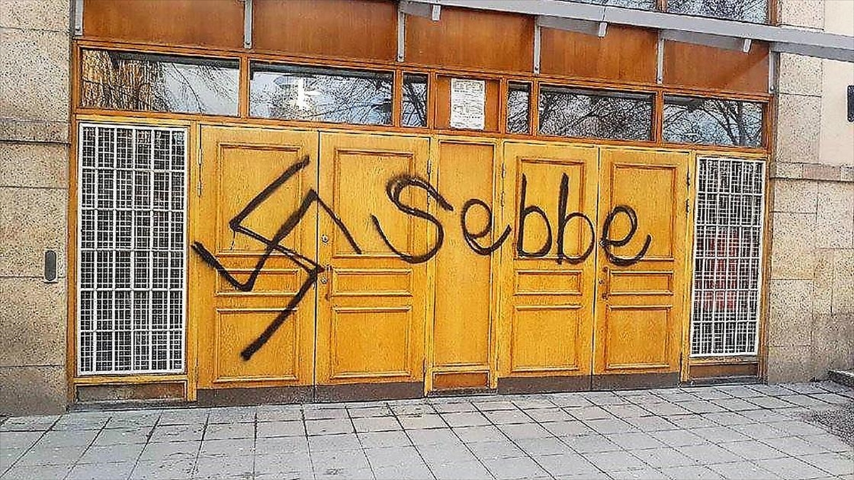 İsveç Yasaları Müslümanları Ve Yahudileri Koruyamıyor