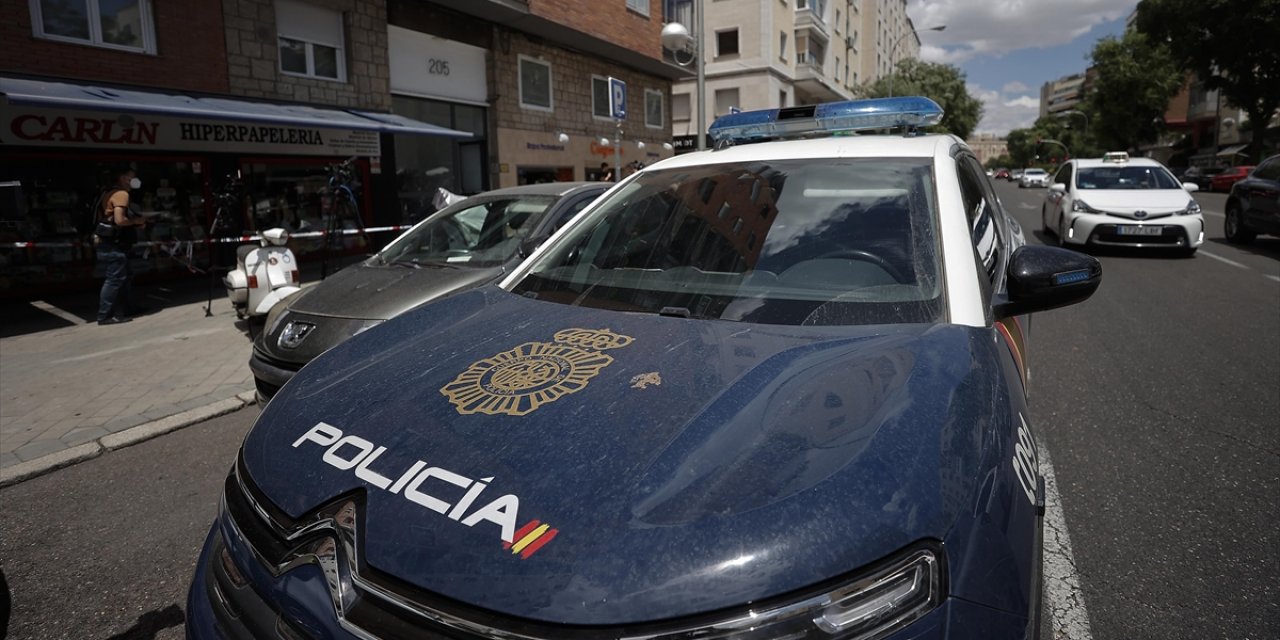 İspanya'da İki Kiliseye Palayla Saldırıda 1 Rahip Öldü, 4 Kişi Yaralandı