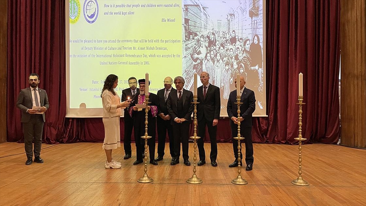 Holokost Kurbanları İstanbul'da Anıldı