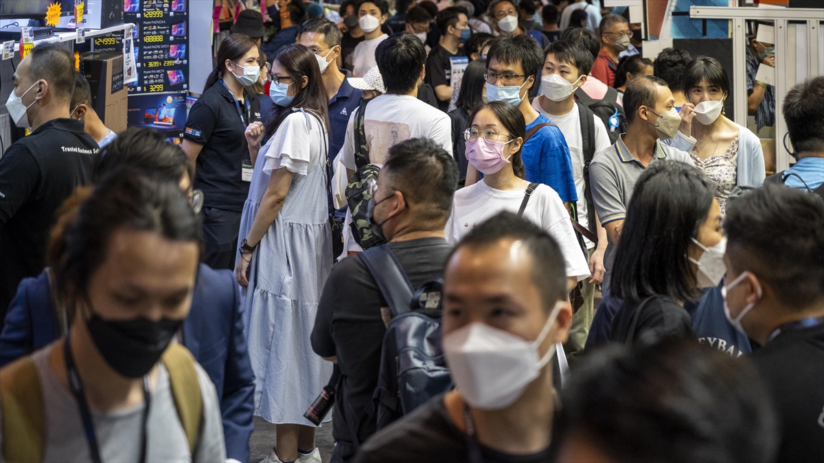 Çin, ABD'nin Hong Kongluların Sığınma Süresini Uzatma Kararını Protesto Etti