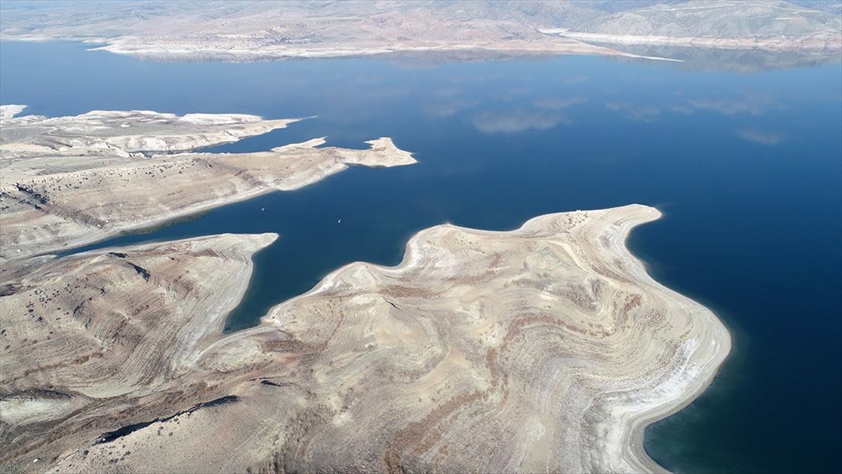 Kayseri'de 100 Bin Dönüm Araziyi Sulayan Yamula Barajı'nda Su Seviyesi Kritik Düzeyde