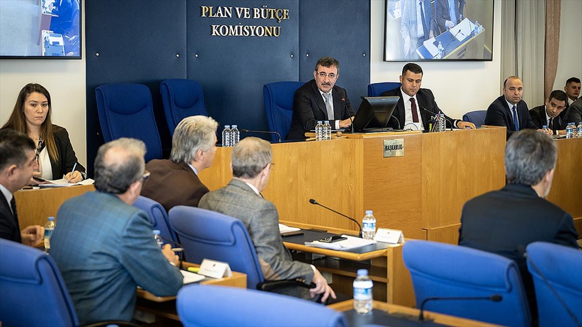 Eyt Teklifi Plan Ve Bütçe Komisyonunda Görüşülecek