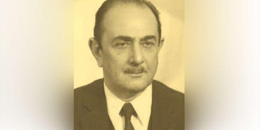 İz Bırakan Bir Muallim: Mahir İz