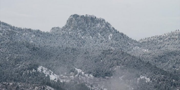 Adana'nın Yüksek Kesimlerinde Kar Yağışı Etkili Oldu