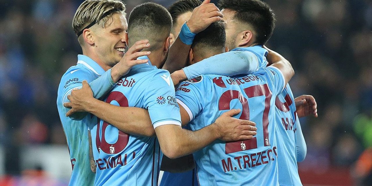 Trabzonspor, Antalyaspor'u 2 Golle Geçti