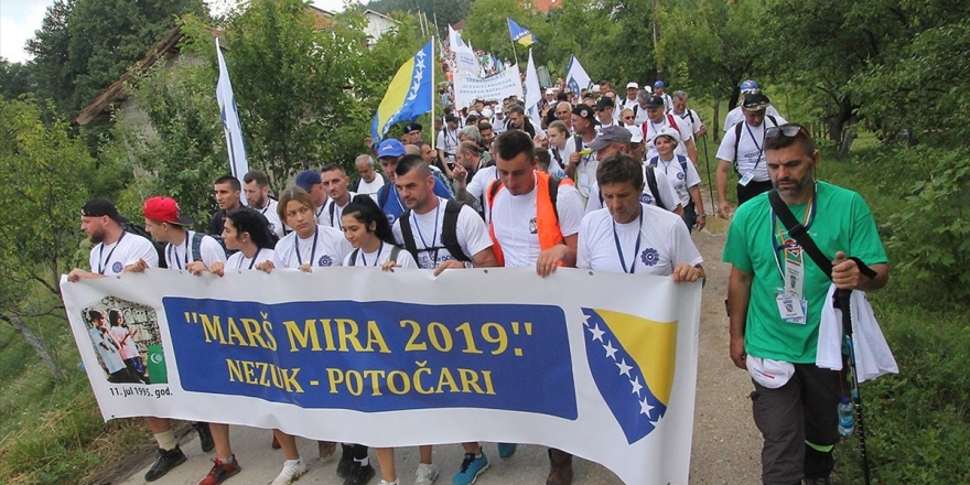 Ölüm Yolunda 'Barış Yürüyüşü' Başladı