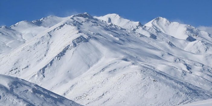 Dağlarda Çığ Noktalarında Biriken Karlar, Alpler'deki Yöntemle İndirilecek