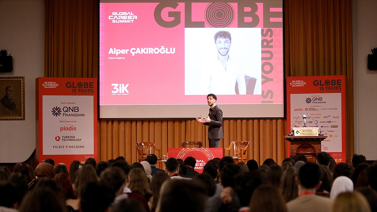 Global Career Summit 2023'te Gençlere Kariyer Yolculukları İçin Önemli Mesajlar Verildi