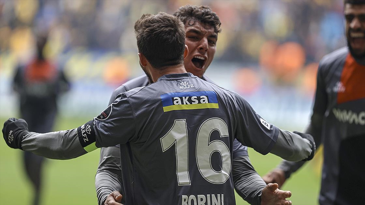 Fatih Karagümrük Yenilmezlik Serisini 7 Maça Çıkardı