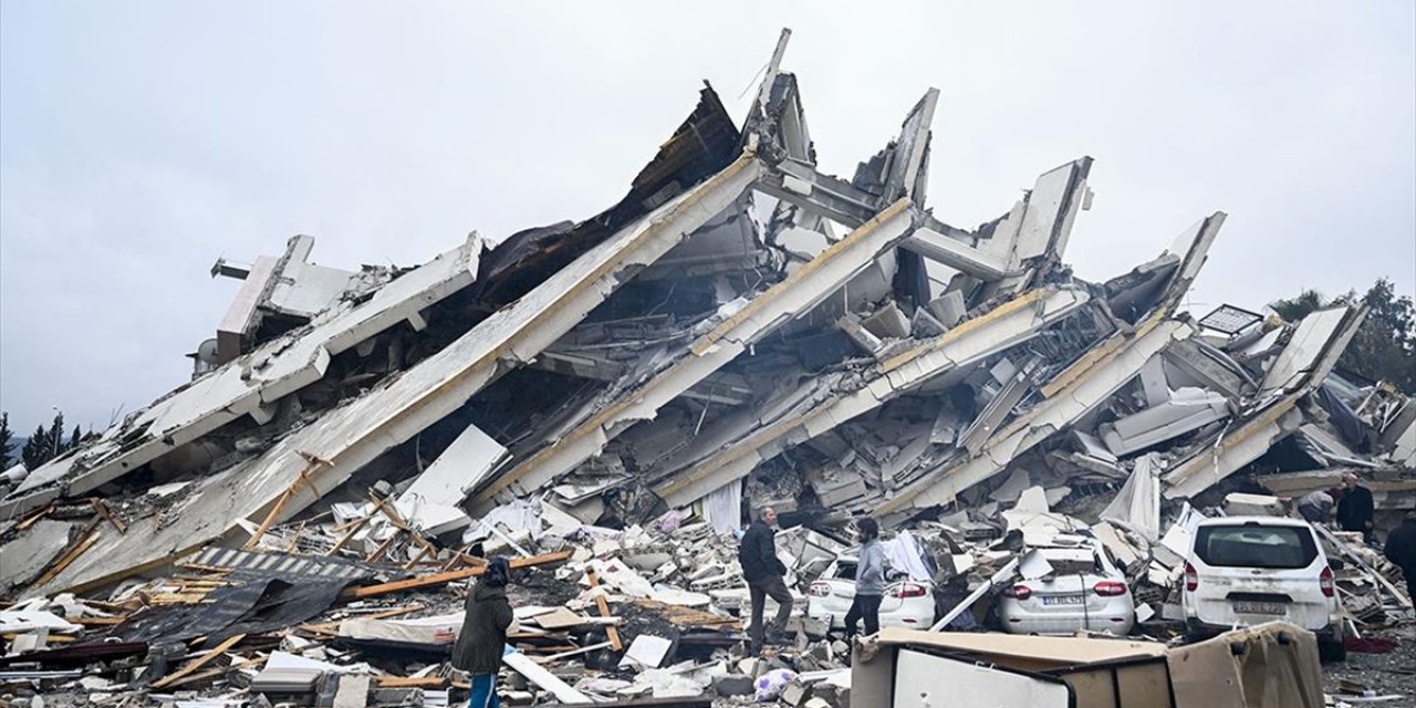 Dünyaca Ünlü İsimler, Deprem Dolayısıyla Türkiye'ye Destek Mesajı Gönderdi
