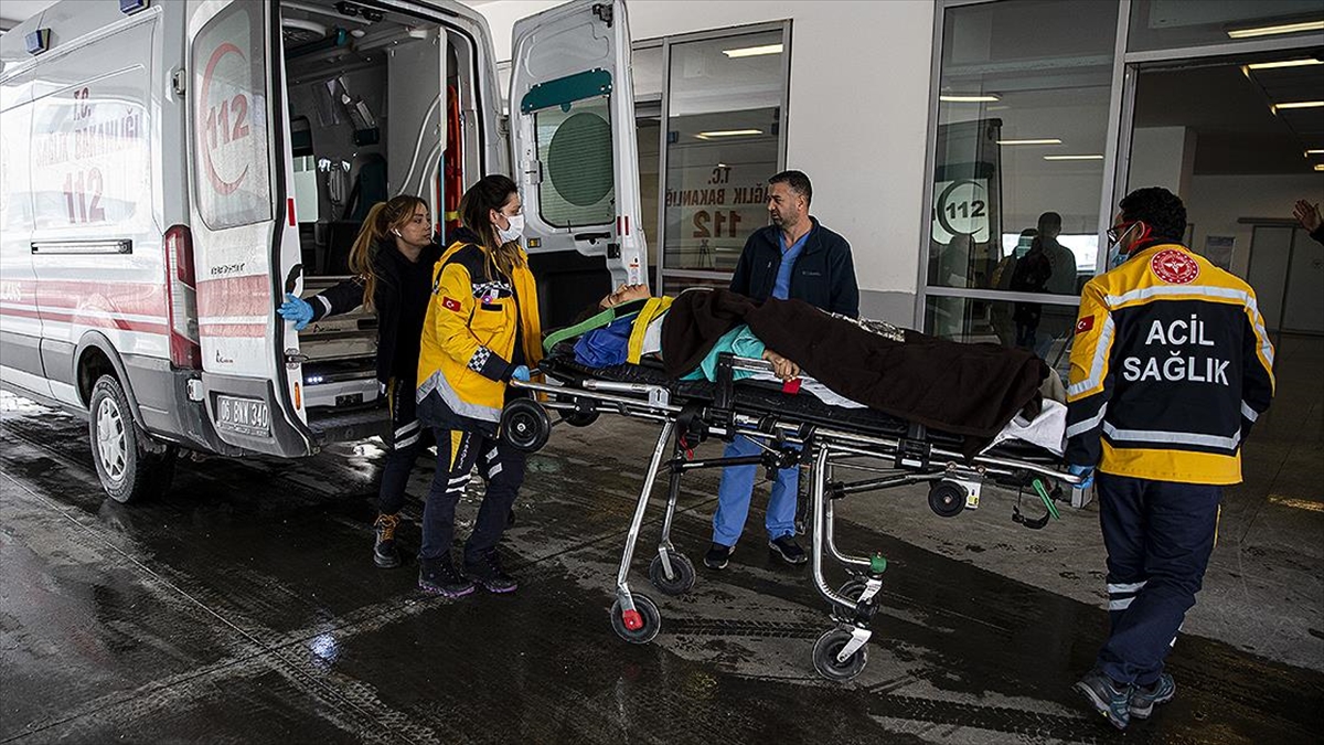 Ankara'daki Hastanelerde 101 Afetzede Tedavi Altına Alındı