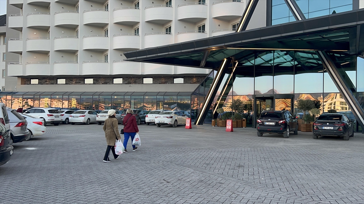 Deprem Nedeniyle Bedelsiz Barınma Sağlayan Otellerin Verdiği Hizmetler İçin Vergi Hesaplanmayacak