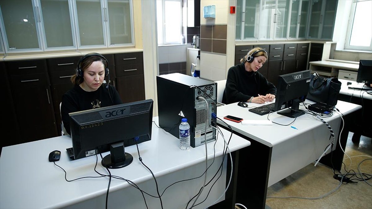 Depremzede Yakınları İçin Kurulan Ankara Sağlık İletişim Merkezi, 20 Bin Çağrı Aldı