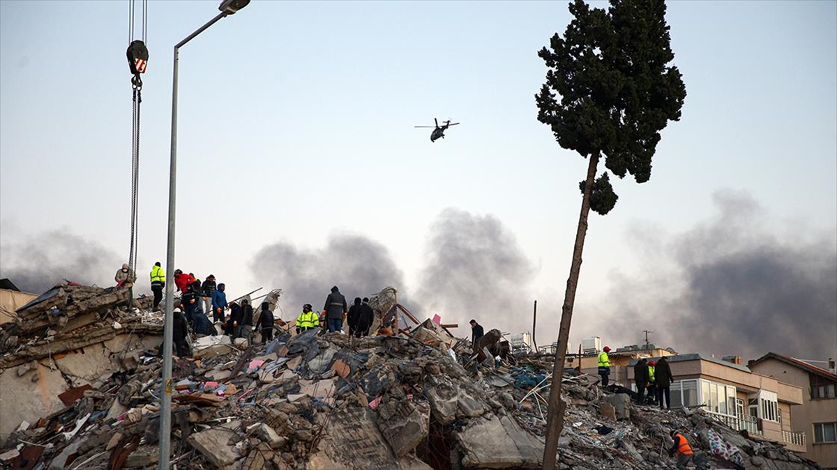 Yemen'deki STK'lardan Türkiye Ve Suriye'deki Depremzedelerle Dayanışma Mesajı