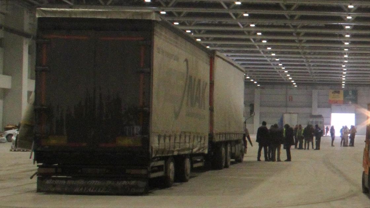 Togemder Hatay Ve Adıyaman'a 4 Tır Yardım Malzemesi Gönderdi