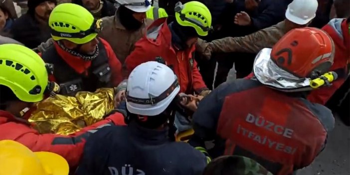 Elbistan'da Bir Genç Depremden 102 Saat Sonra Enkazdan Kurtarıldı