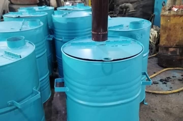 Manisa'dan Deprem Bölgesine Sokak Sobası Ve Odun Gönderildi