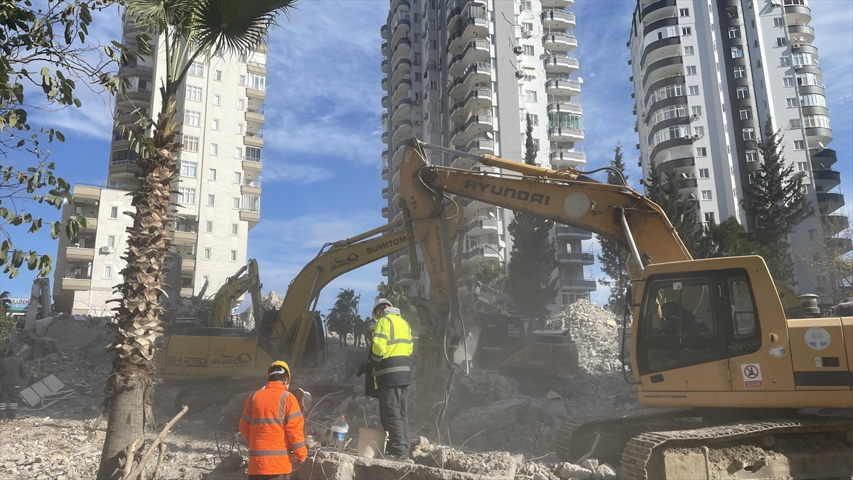 Adana'da Depremde Yıkılan Binalarda Tespit Edilen Kusurlara İlişkin 62 Gözaltı Kararı