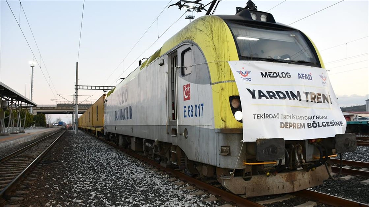 Tekirdağ'dan Deprem Bölgesine Trenle Yardım Malzemesi Yüklü 18 Konteyner Gönderildi