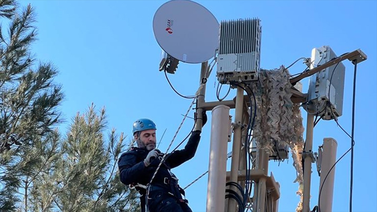 Milli Mobil Baz İstasyonları Deprem Bölgesinde Hizmet Veriyor