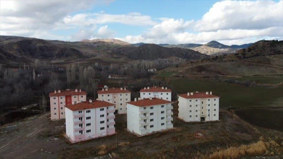 Çorum'da Bulunan Boş Durumdaki Afet Evleri Depremzede Ailelere Tahsis Edilecek