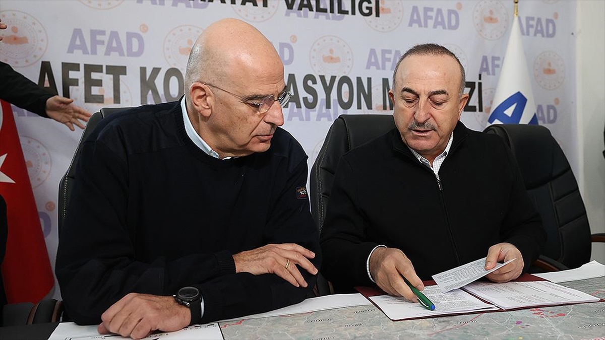 Yunanistan Dışişleri Bakanı Dendias: Zor Günlerin Aşılması İçin Elimizden Gelen Çabayı Göstermeye Devam Edeceğiz