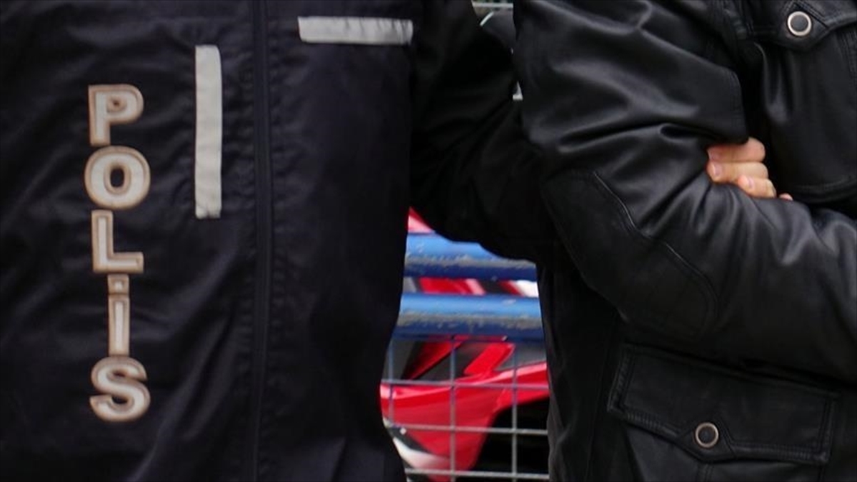 Hatay'da Hırsızlık Ve Yağma Suçlamasıyla 5 Şüpheli Tutuklandı