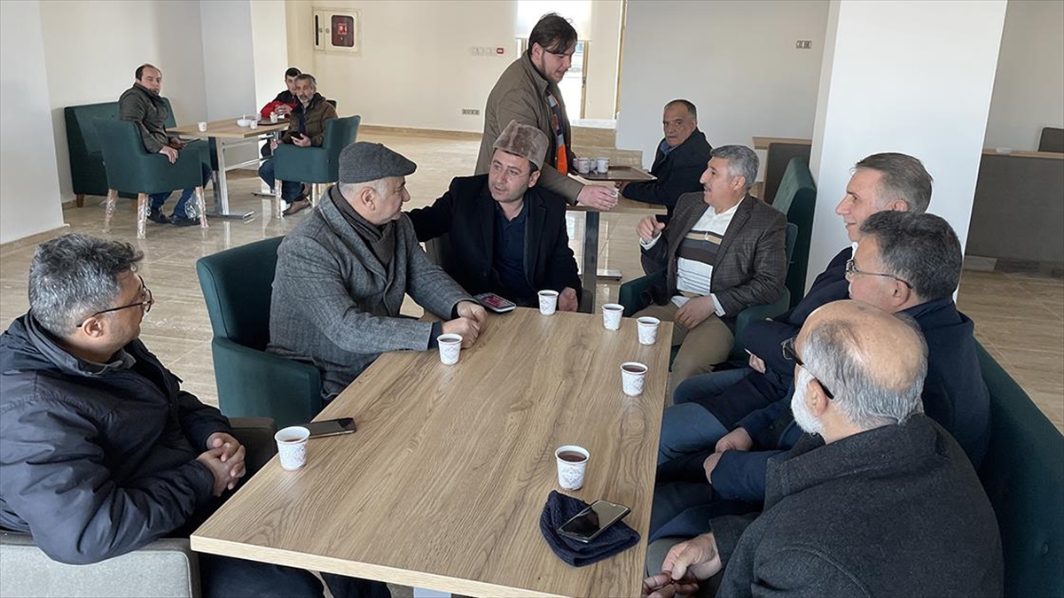 Depremzede Aileler Elazığ'da Diyanet Külliyesi'nde Misafir Ediliyor